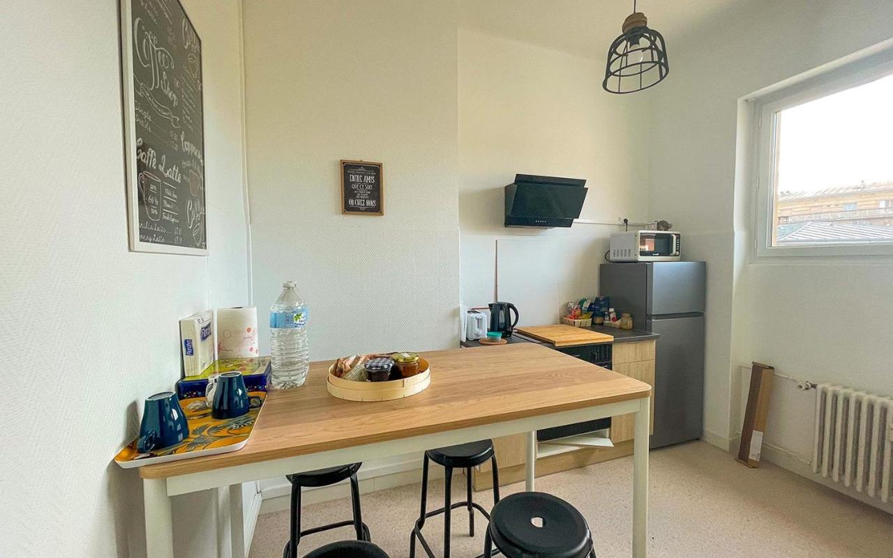 Chambres Privees -Private Room- Dans Un Spacieux Appartement - 100M2 Centre Proche Gare Mulhouse Oda fotoğraf